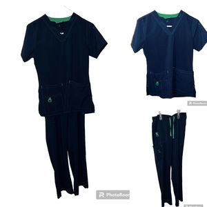 Carhartt 2 Piece Blue Scrub Set Womens XSmall Top & Bottom Nurse Vet Tech Scrubs